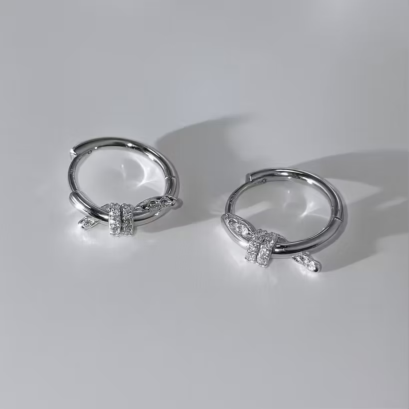 Сережки HOOP KNOT