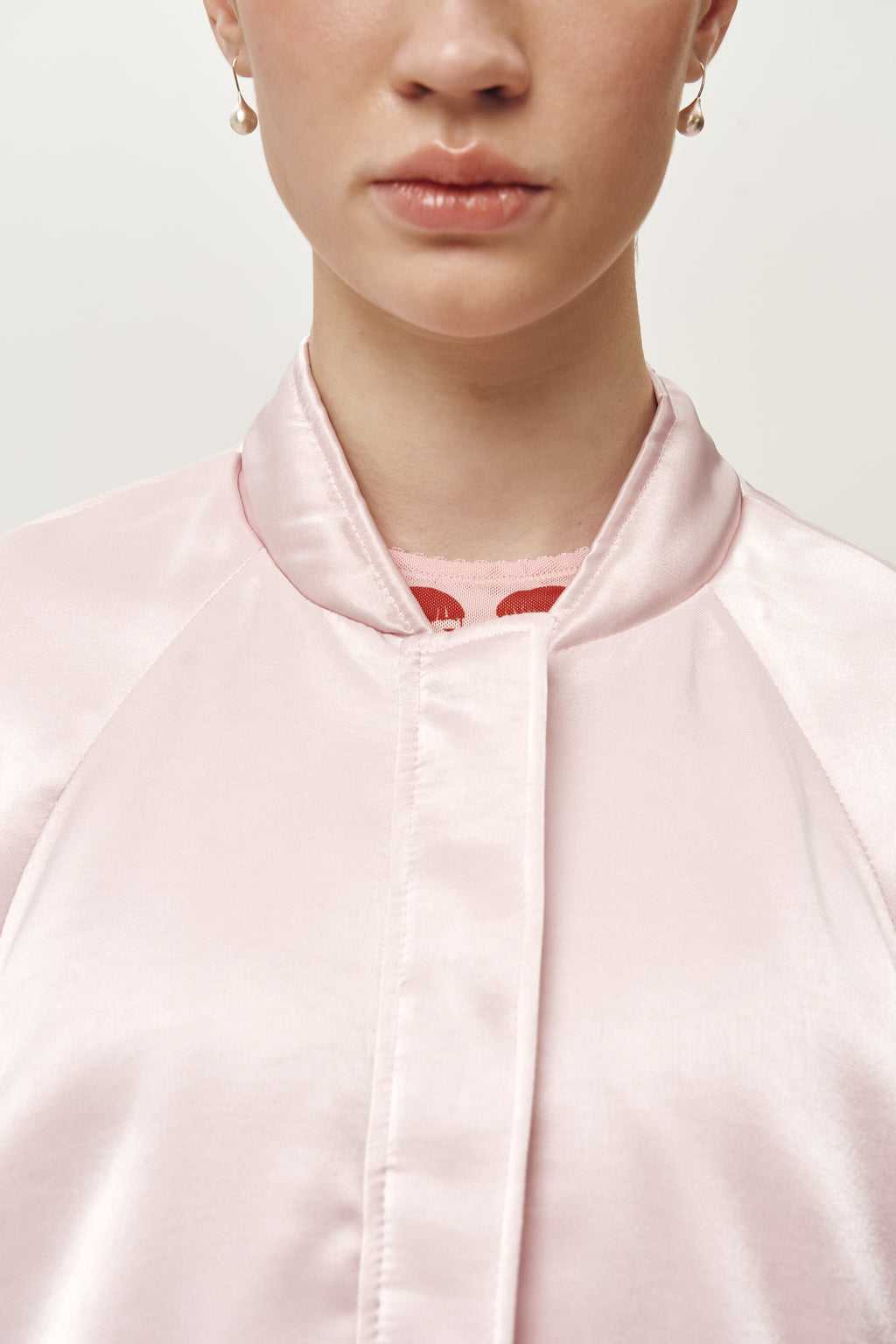 Бомбер Satin Glow