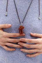 Підвіс Puppy brown з коричневим шнурком